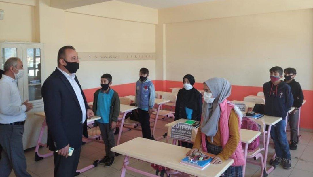 İlçe Milli Eğitim Müdürümüz Murtaza ALAN Çayırkent Canik İmam Hatip Ortaokulu'nu Ziyaret Etti