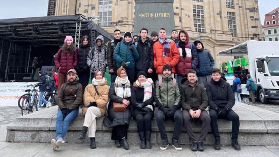 Korgan Ortaokulu Erasmus+ Okul Akreditasyonu  kapsamında Prag/Çekya' da 