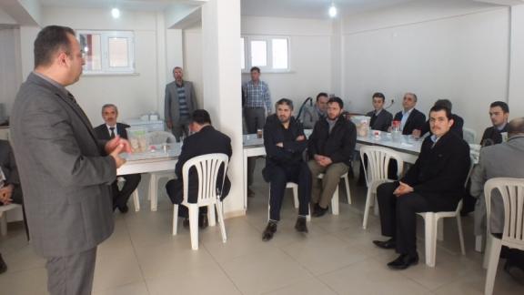 İlçe Milli Eğitim Müdürlüğü ile İlçe Müftülüğünün İşbirliği toplantısı.