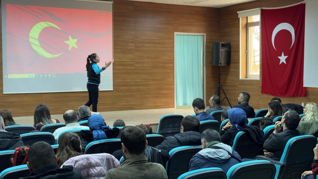  İstiklal Marşı'nı Güzel Okuma Yarışması Yapıldı...